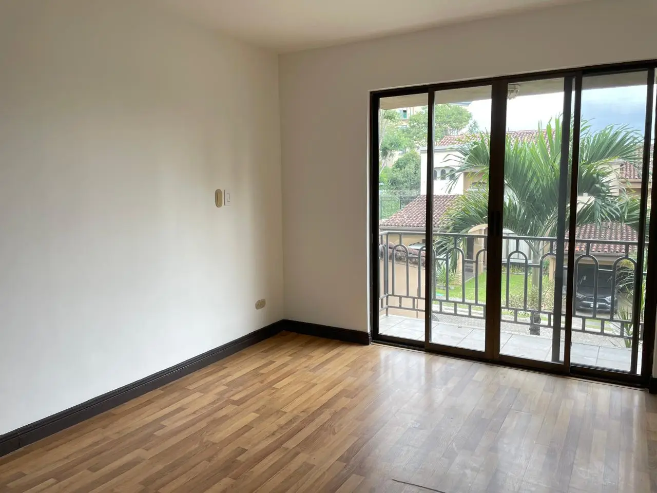 Colonial-Style Home in Secure Gated Community – For Sale or Rent - image 13