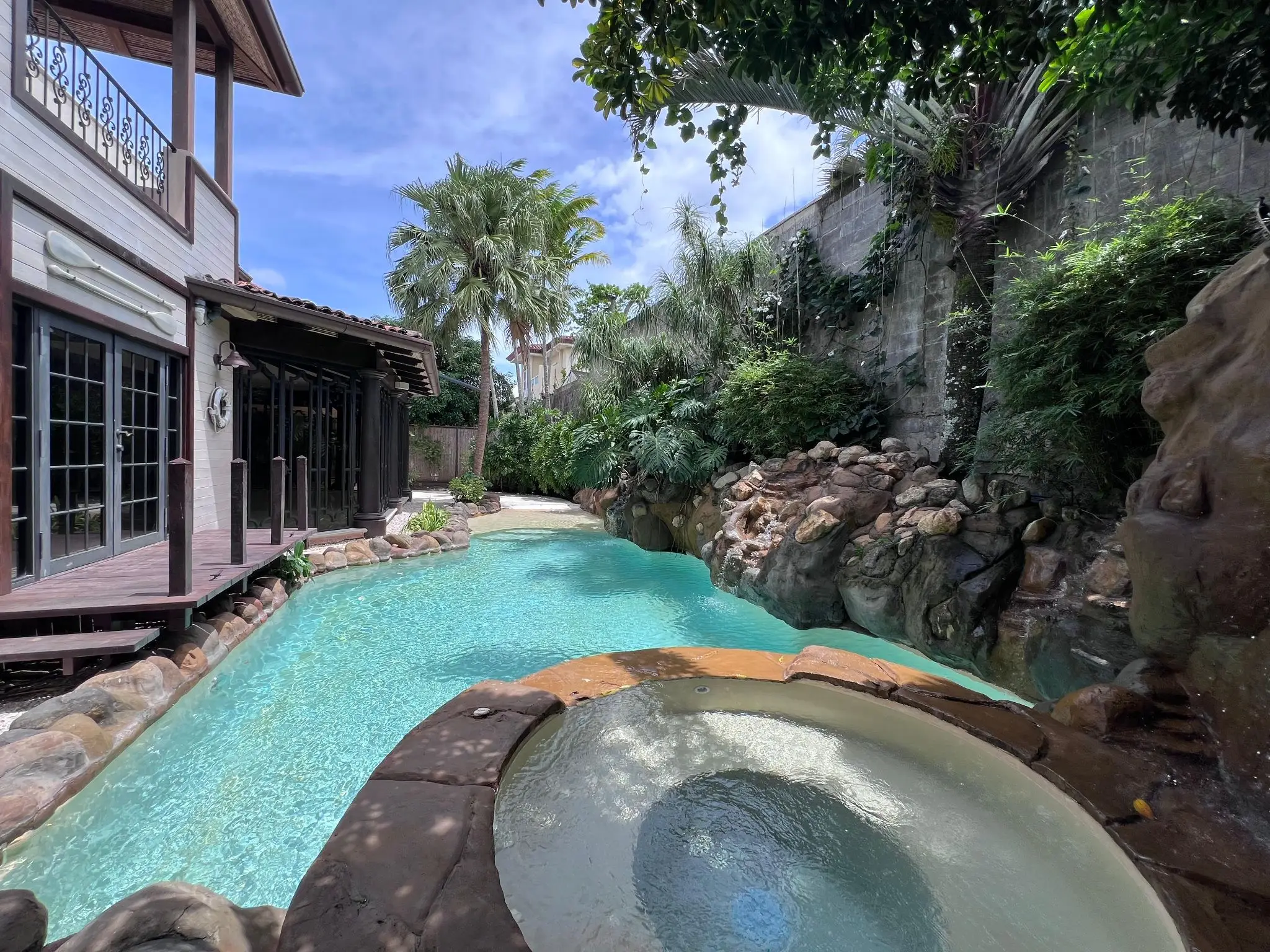 Luxury Estate in Hacienda Lindora, Santa Ana - image 3