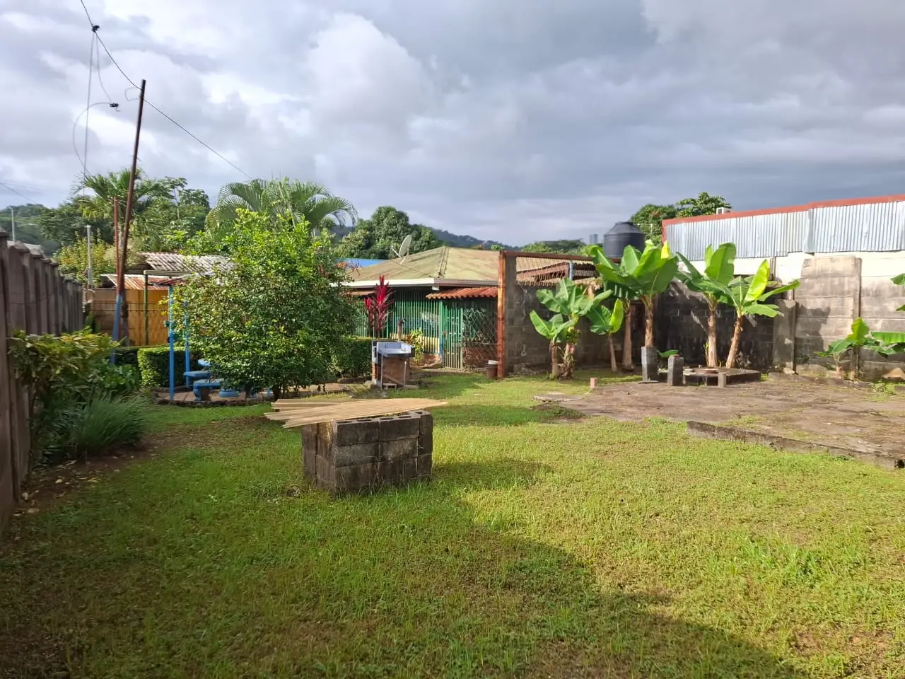 Strategically Located Home with Large Lot & Investment Potential in Herradura - image 7