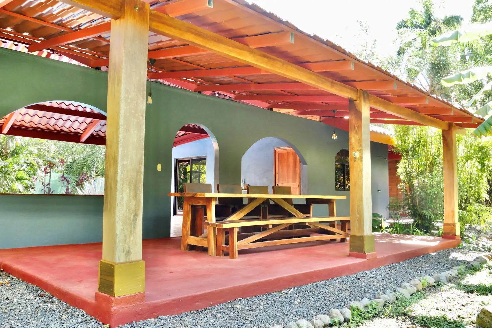 Charming 2-Bedroom Home with Pool and Pura Vida Vibes in San Isidro Santa Teresa - image 10