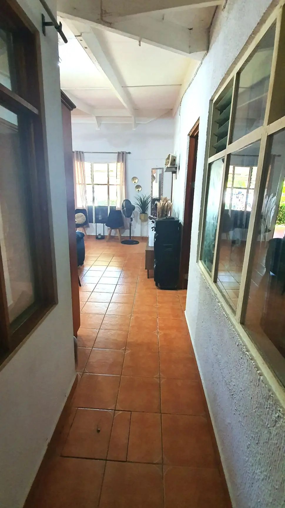 Charming 4-Bed Condo in Jacó - Perfect Family Home or Income Property ! - image 11