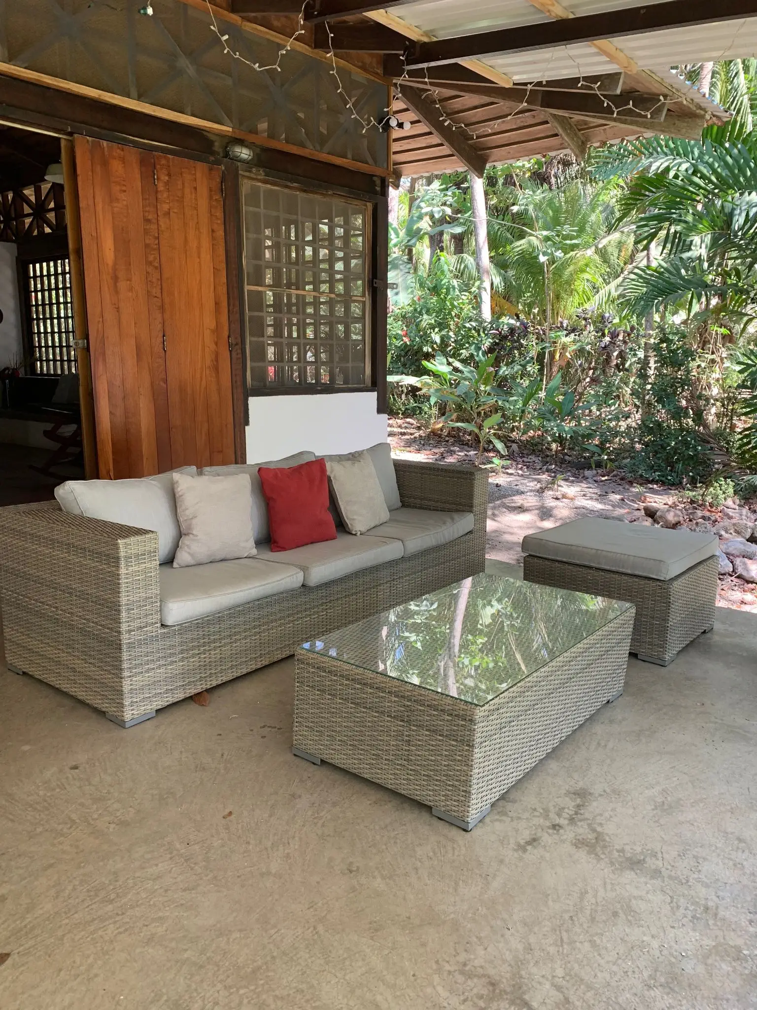 Oceanfront 3 Bedroom Home with Terrace, Surf & Sunset Views - image 6