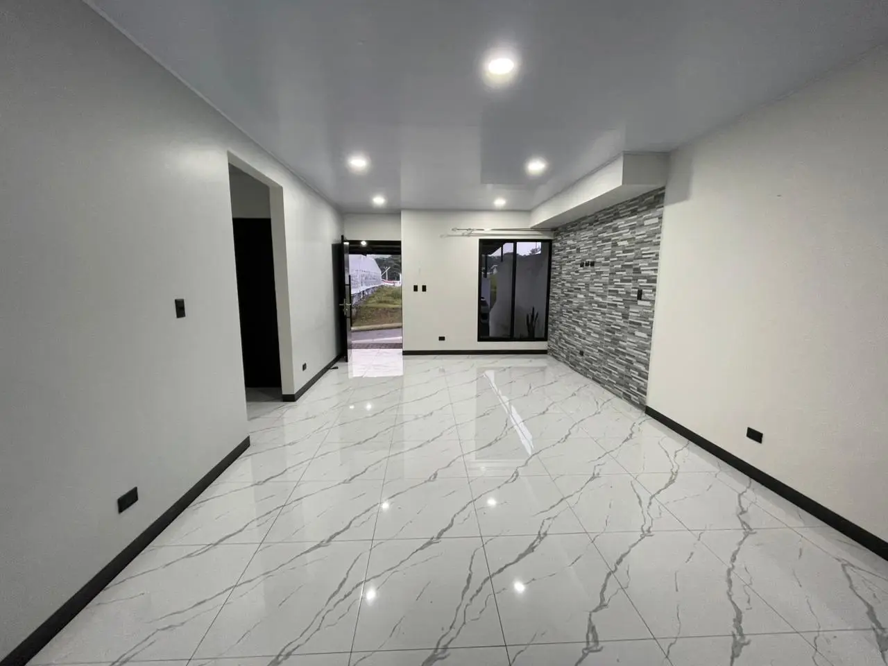 Charming 3-bedroom house in Grecia, Alajuela - USD 152,000 - image 14