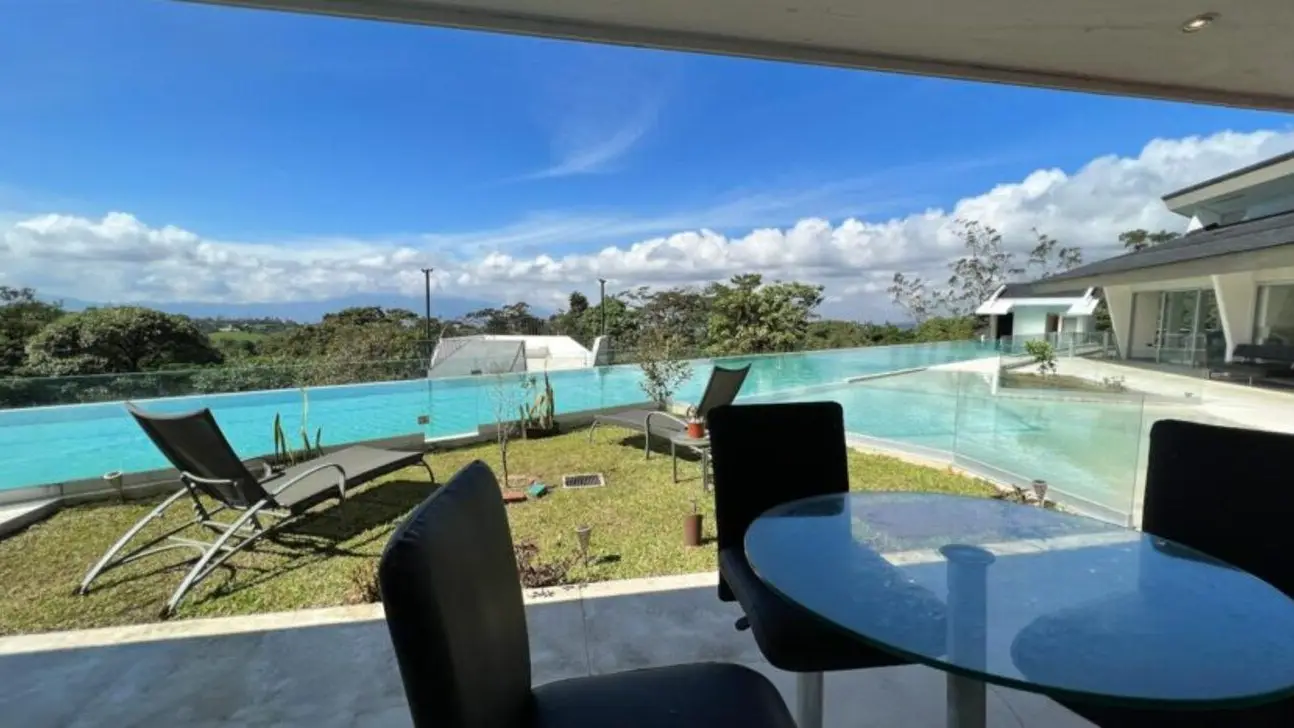 Luxury Mountain Estate with Private Creek, Pool & Panoramic Views in Coronado, Costa Rica - image 6