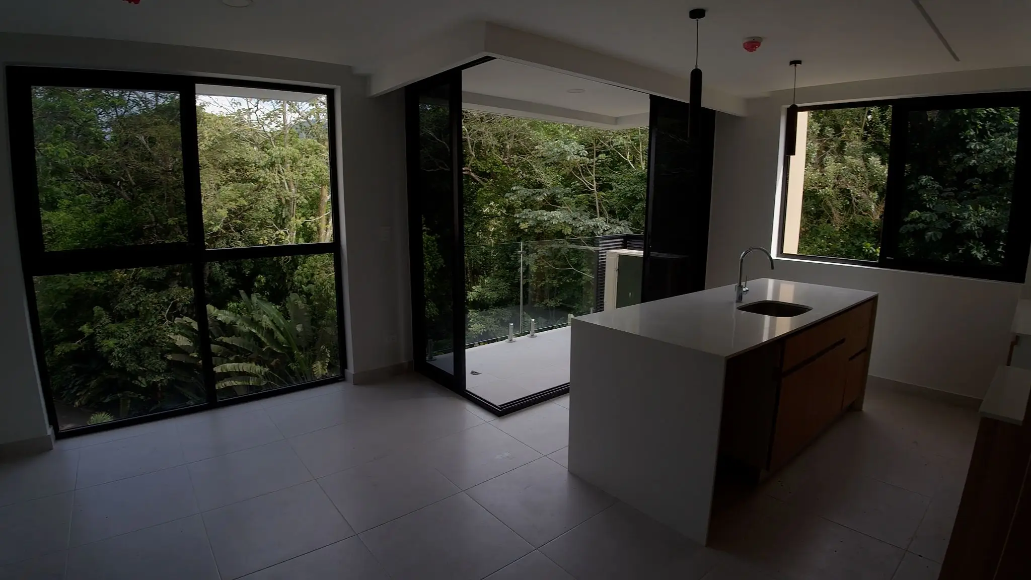 Modern 3-Bed Condo in Jacó - New Development! - image 7