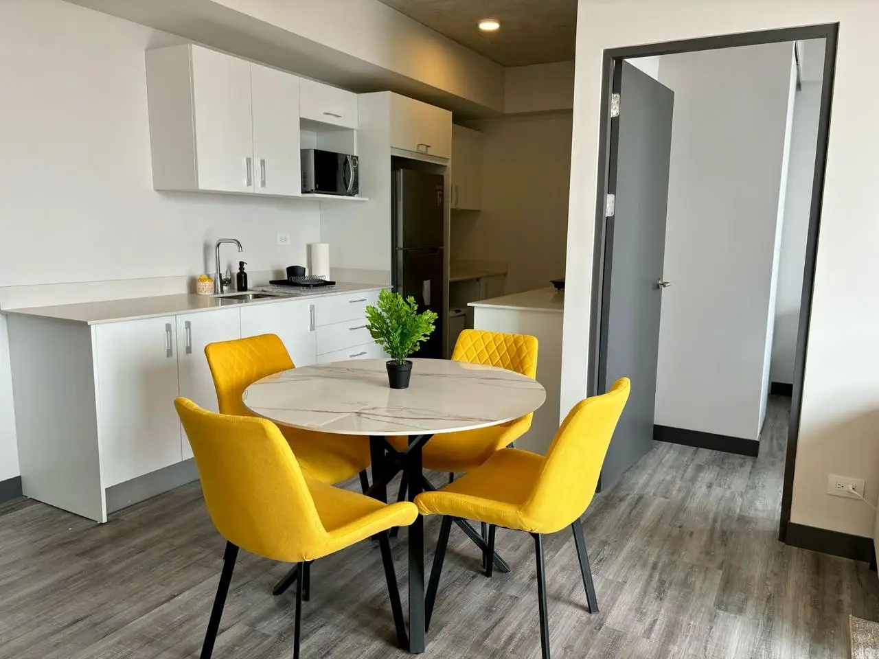 Find your new lifestyle in Secrt Sabana  - image 2