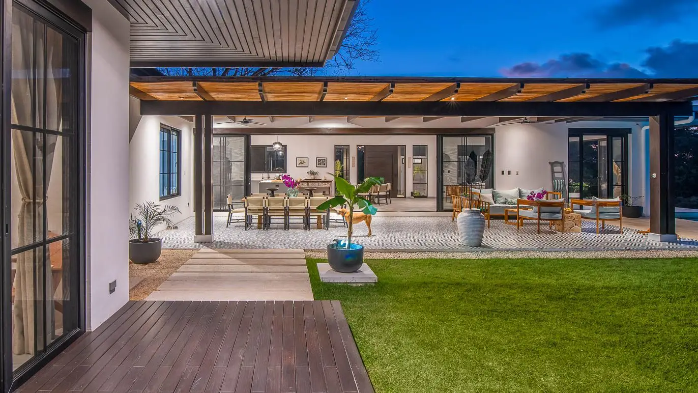 Luxury House in Pérez Zeledón, Costa Rica - Modern Design - image 11