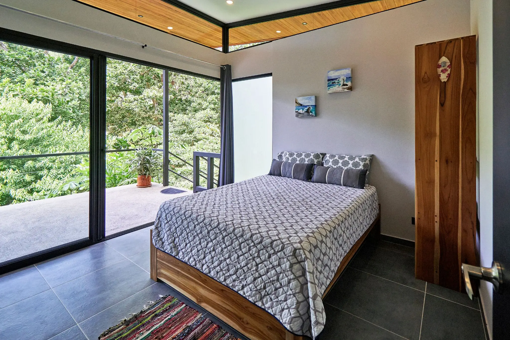 Tropical Villa in Santa Teresa, Steps from the Beach, with Additional Lot for Future Development - image 13