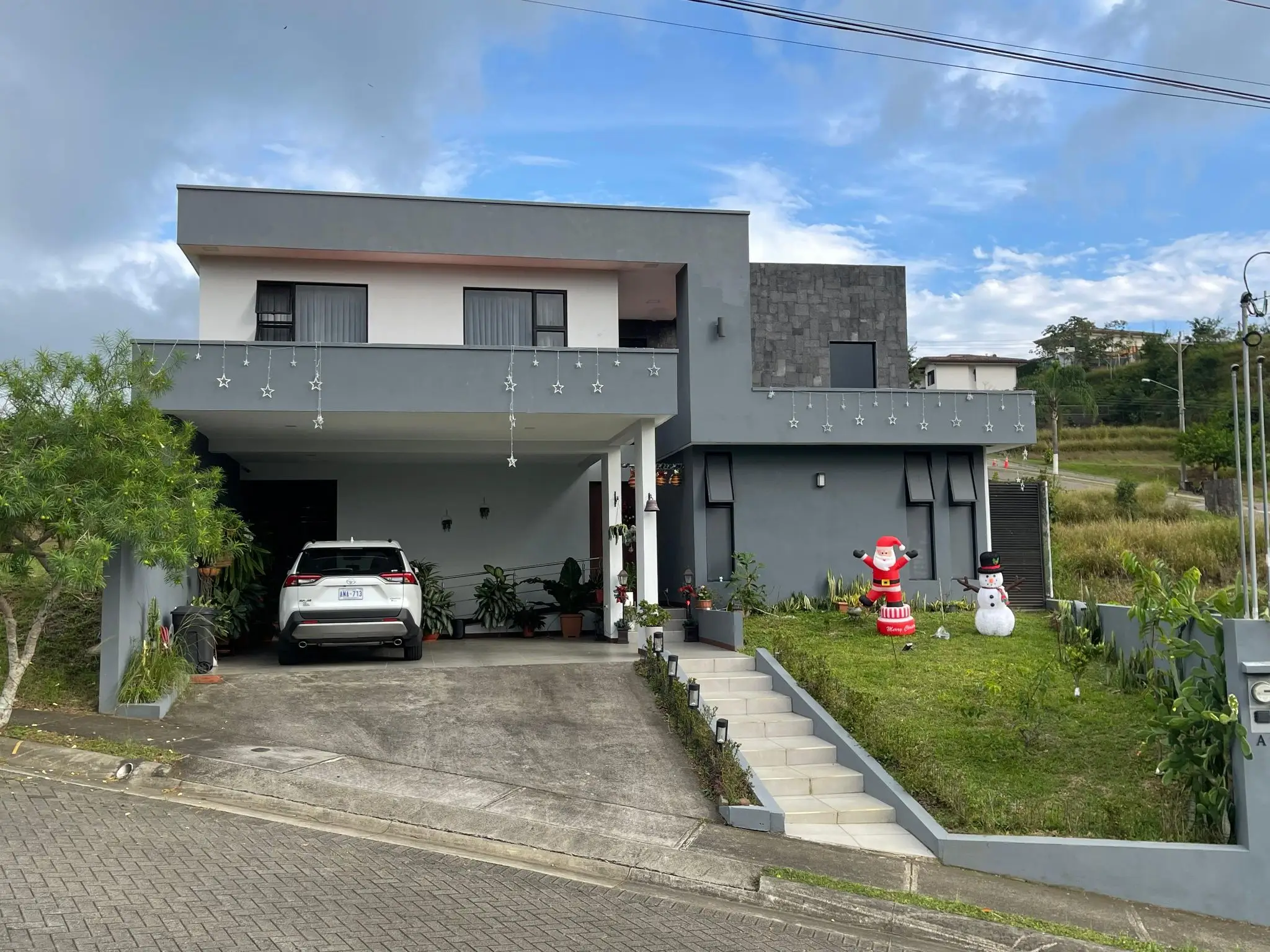 Modern 4-Bed House with Private Pool in Montezuma, Grecia, Alajuela | Built 2022 - image 1