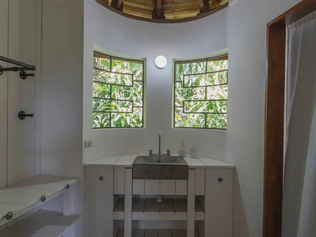 Stunning Cóbano Investment: Hotel, House & More with Ocean Views! - image 3