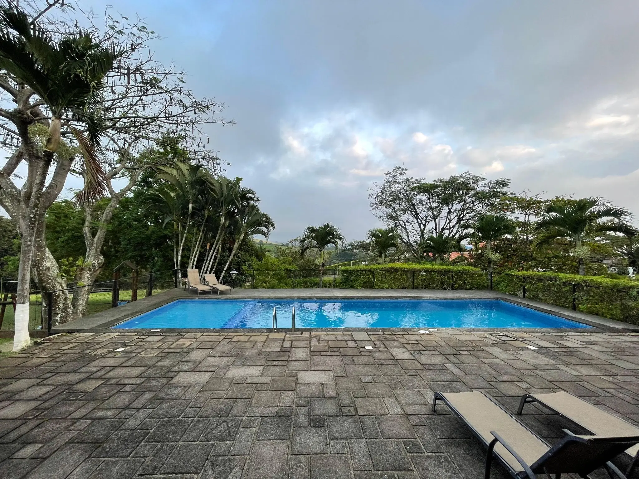 Expansive 1206 sqm Residential Lot for Sale in Grecia, Alajuela - image 15