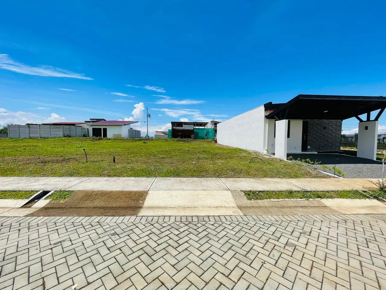 Prime Development Land in Grecia, Alajuela - 160 sqm - image 1