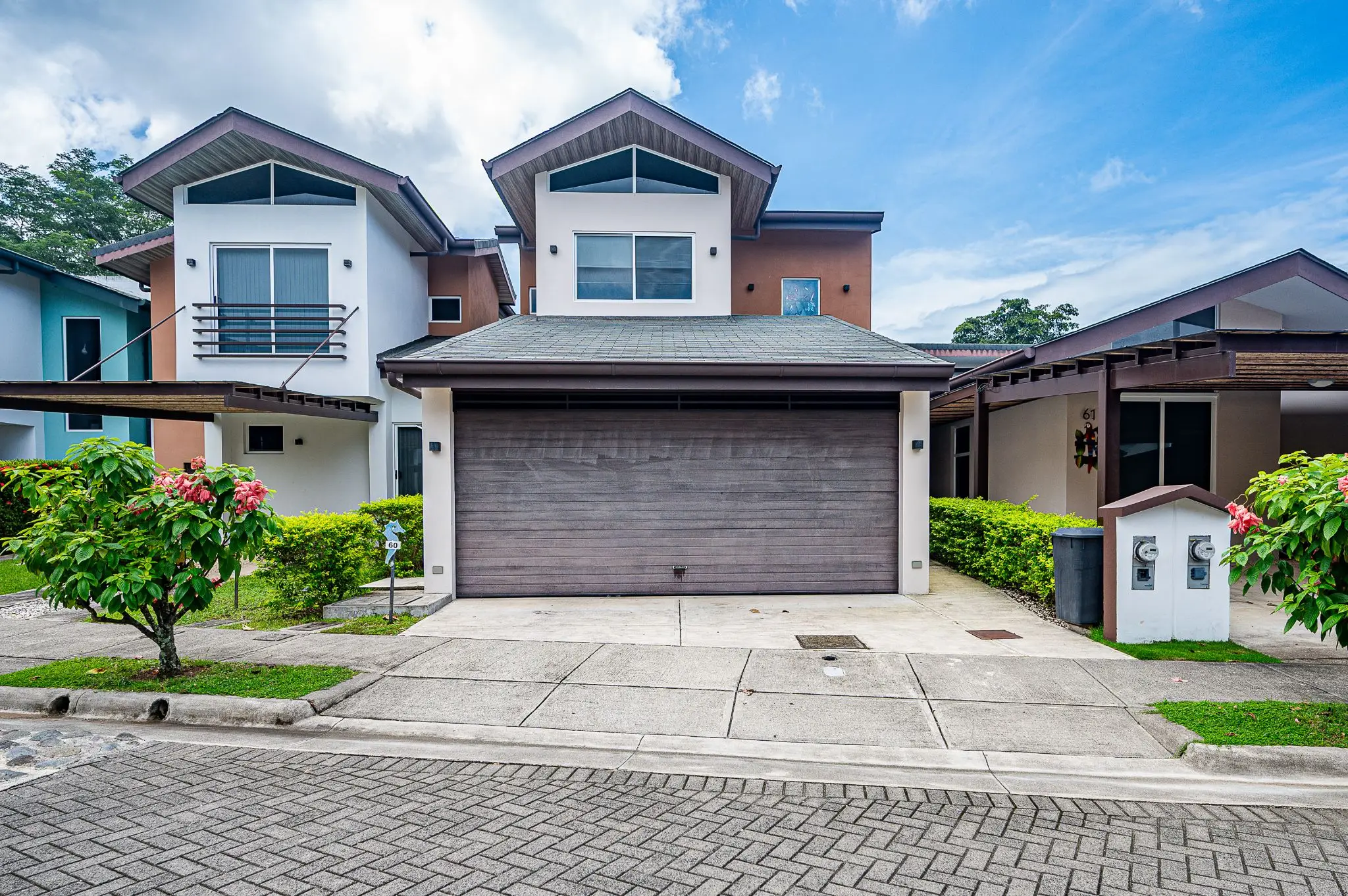 A Home in Jaco's Best Gated Community, Ciudad del Mar! - image 1