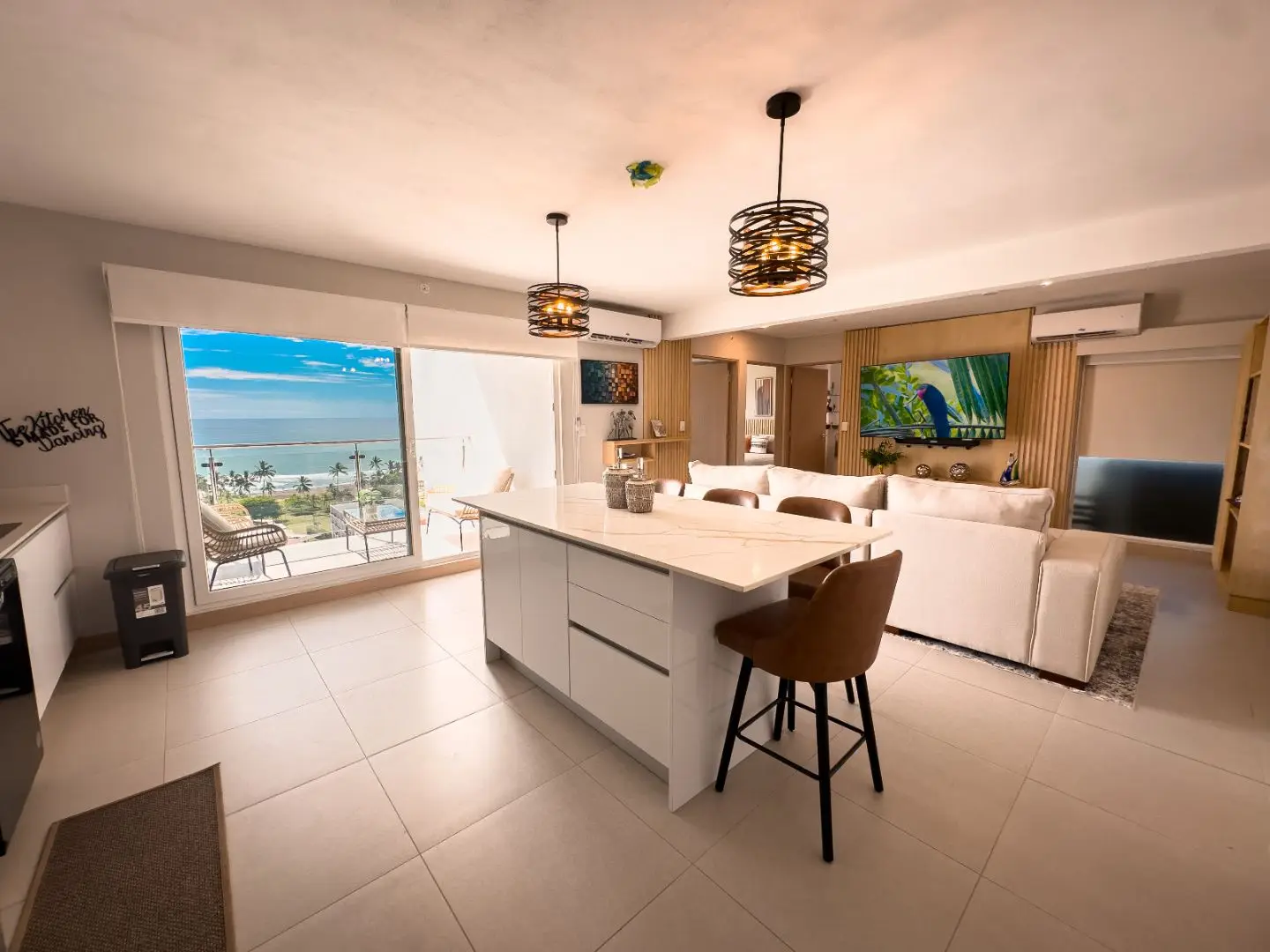 Priceless  Ocean View Condo in Viva Jacó - image 3