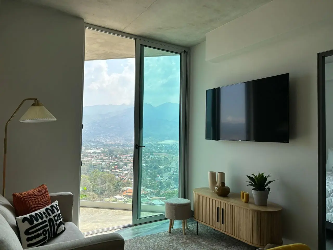 Find your new lifestyle in Secrt Sabana  - image 4