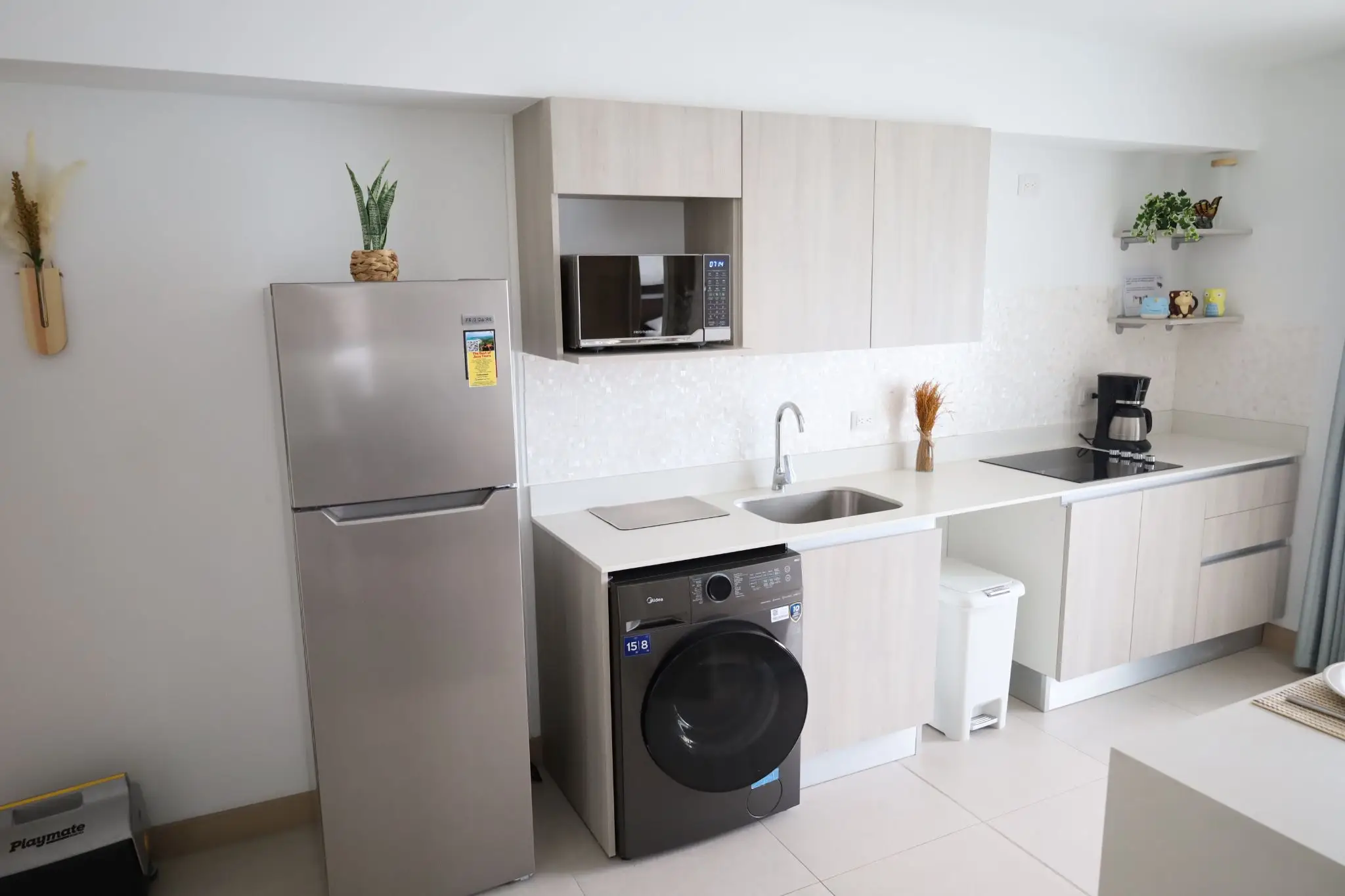 Costa Rica Mi Amor: New Turnkey 2-Bed Condo with Tropical Flair in Viva Jacó - image 14