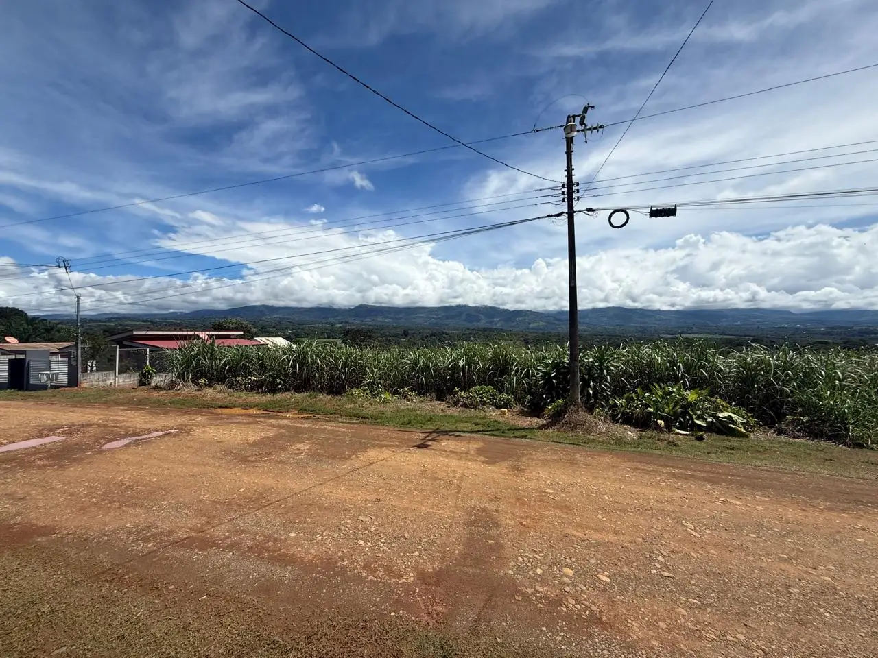 Prime Land in Pérez Zeledón, Costa Rica - Ideal for Development - image 1