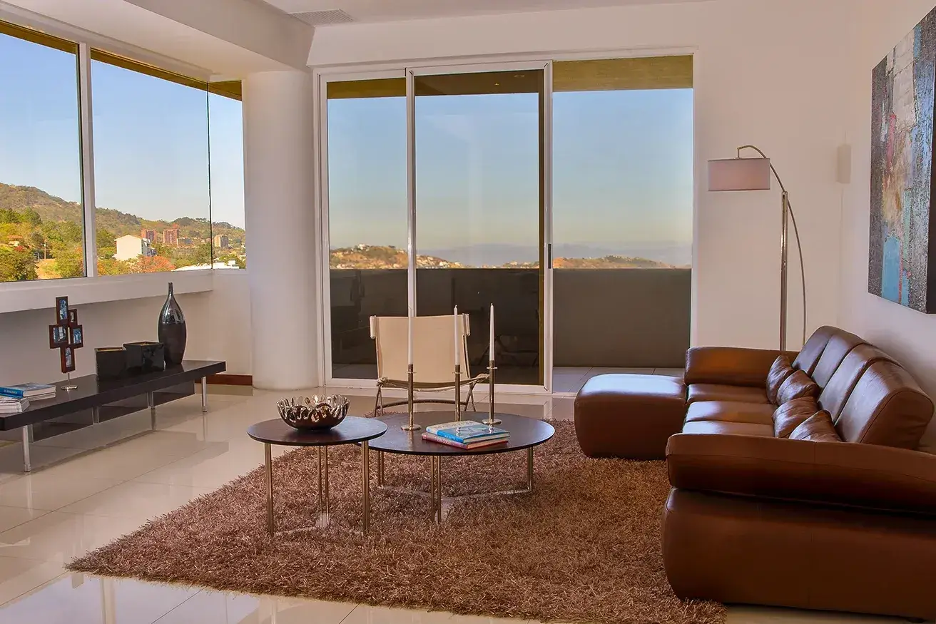 Elegant Escazú Apartment with Panoramic City and Mountain Views - image 8