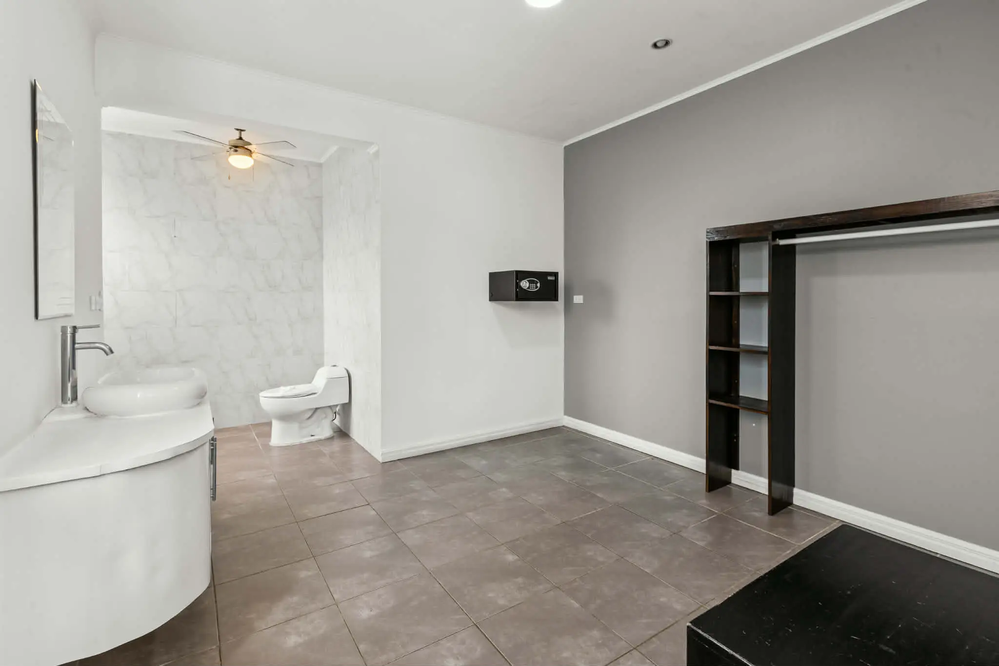 Tropical Paradise:  20-Room Private Vacation Rental Near Cocal Casino - image 11