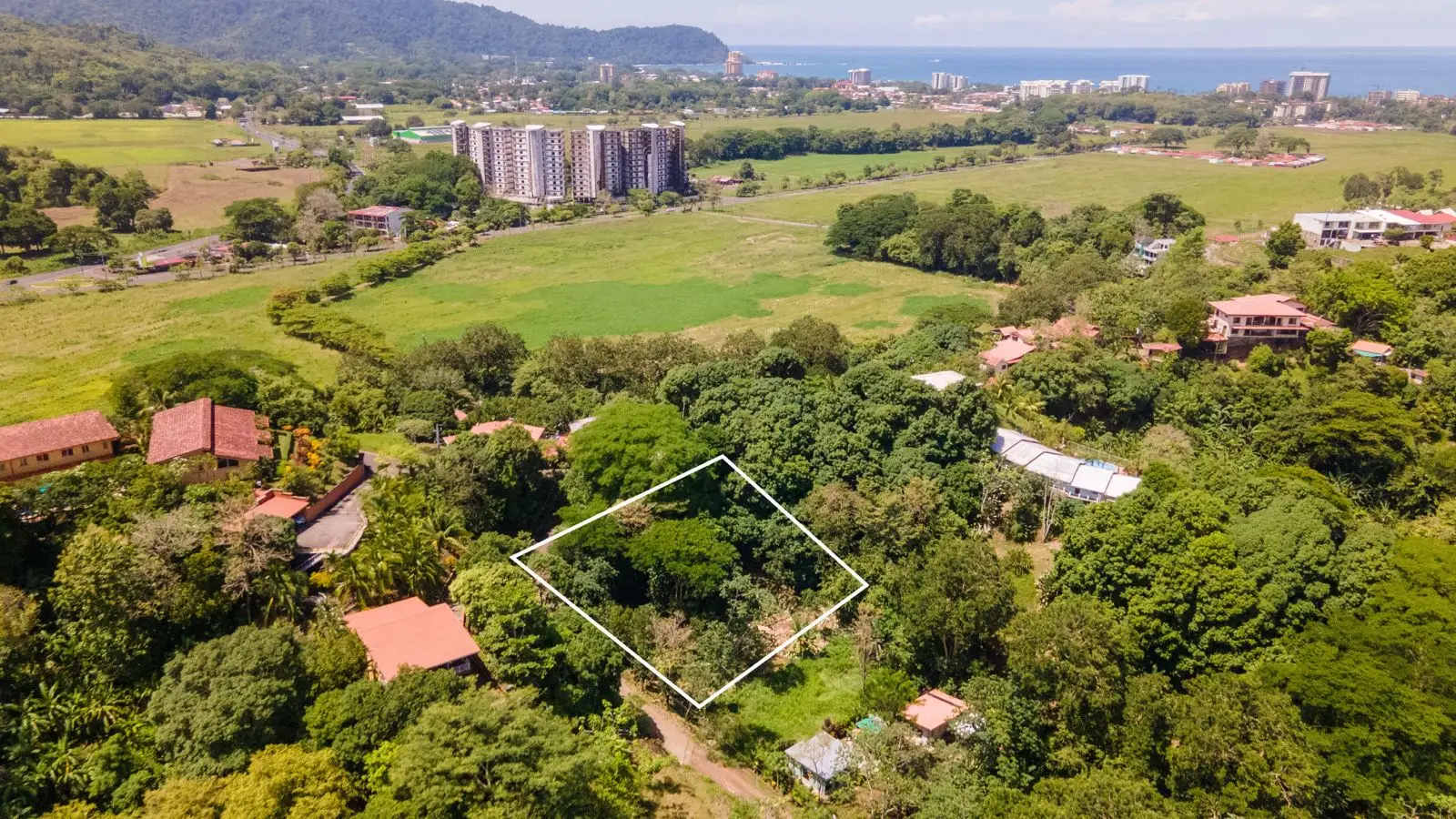 Beautiful lot of land in Playa Jaco - image 11