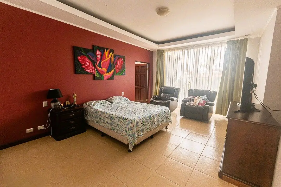 LUXURY BOUTIQUE HOME FOR SALE IN SAN RAMON GATED COMMUNITY - image 9