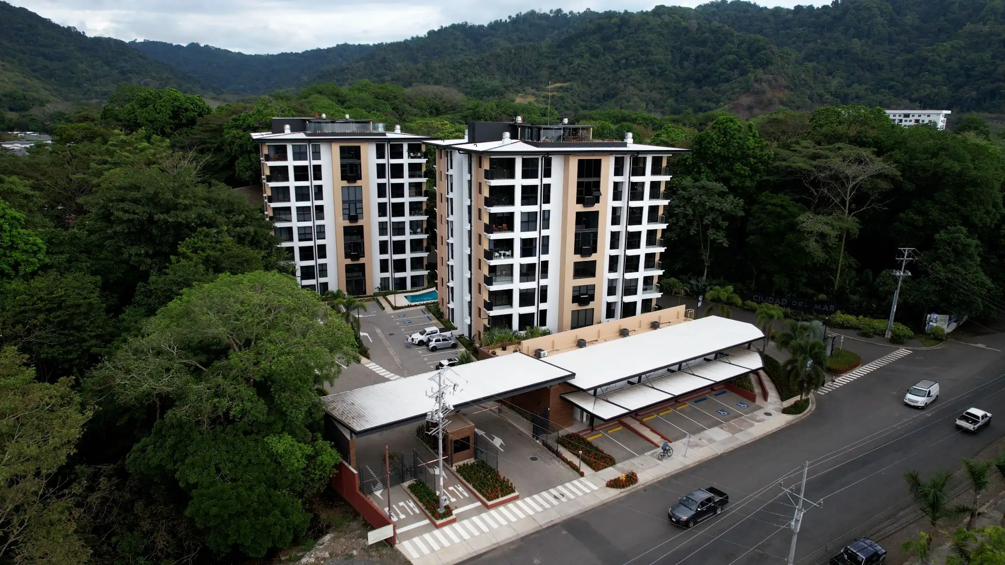 Modern 3-Bed Condo in Jacó - New Development! - image 3