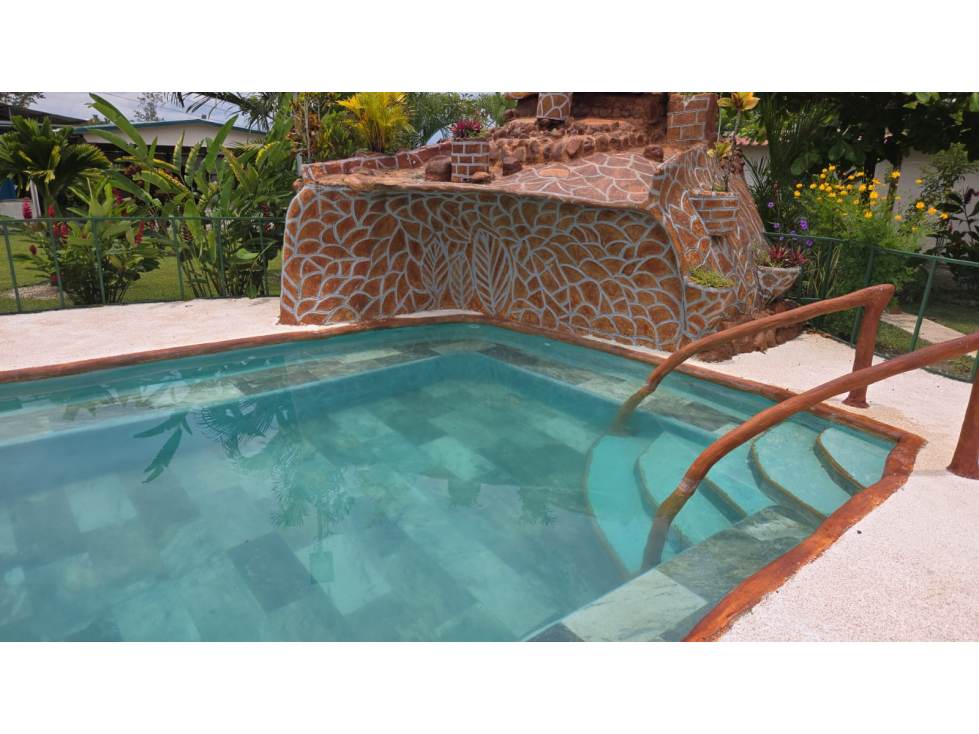 Villa Fortuna with an excellent view of the Arenal Volcano - image 2
