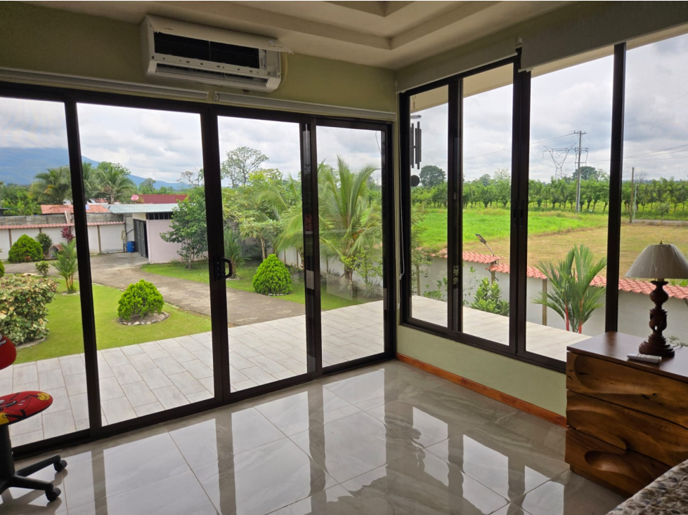Villa Fortuna with an excellent view of the Arenal Volcano - image 4