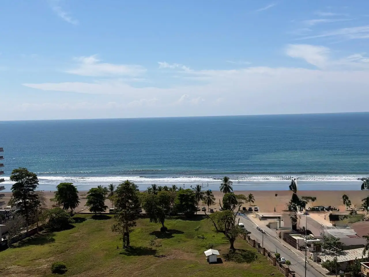 Estilo de Vida Costero Moderno en Live Jacó - image 2