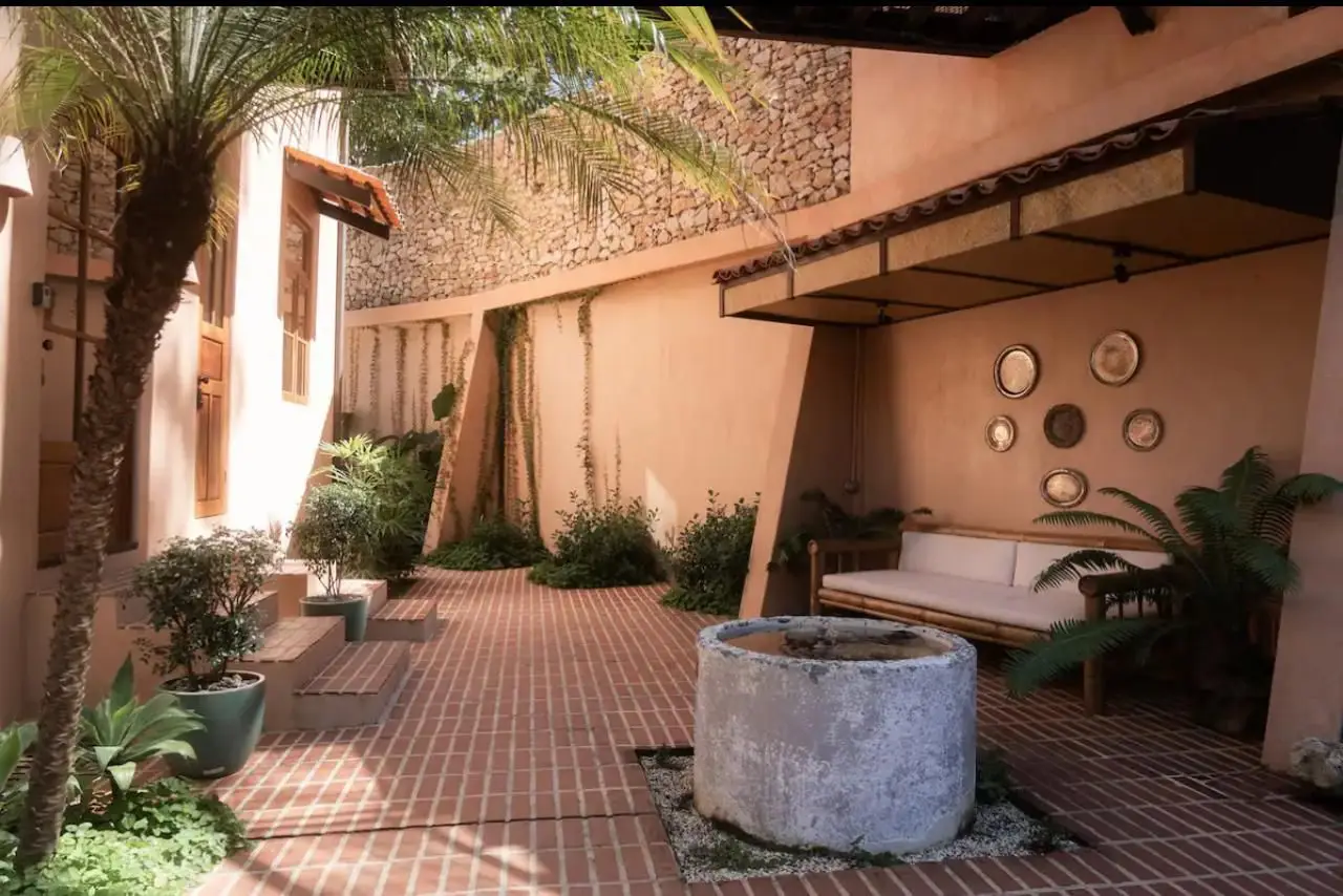 House  in Hermosa with  3 Spacious 105 m² Units with Pool - Turnkey income oppportunity  - image 7