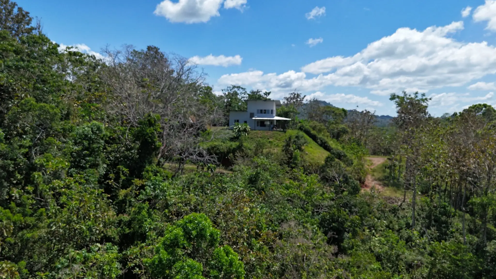 Mountain Home with Panoramic Ocean & Mountain Views in Tarcolitos, Puntarenas - image 3
