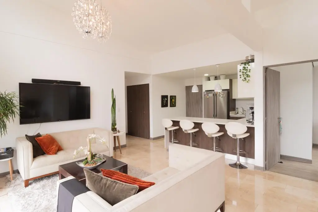 A Penthouse that Embodies Elegance and Balance in Escazú - image 2