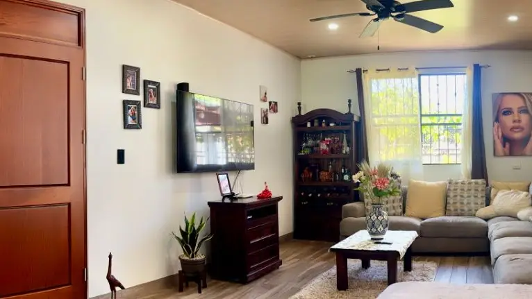 Beautiful Home in Las Monas in Jaco - image 6