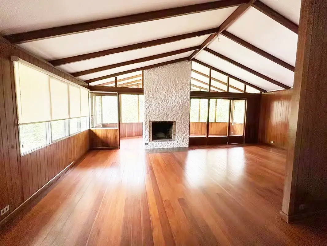 Spacious 4-Bed House for Rent in Santa Marta, Curridabat / Beautiful garden - image 10