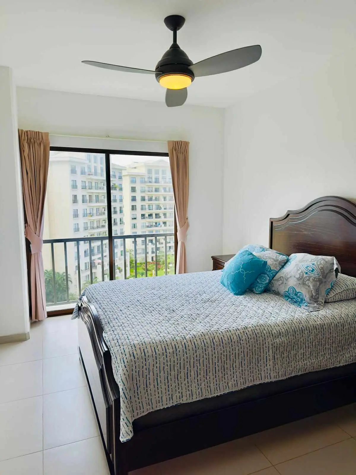 Modern 3-BR Condo in Jaco Bay Gated Community, Wake up to palm trees. End every day with a Pacific Sunset. - image 8