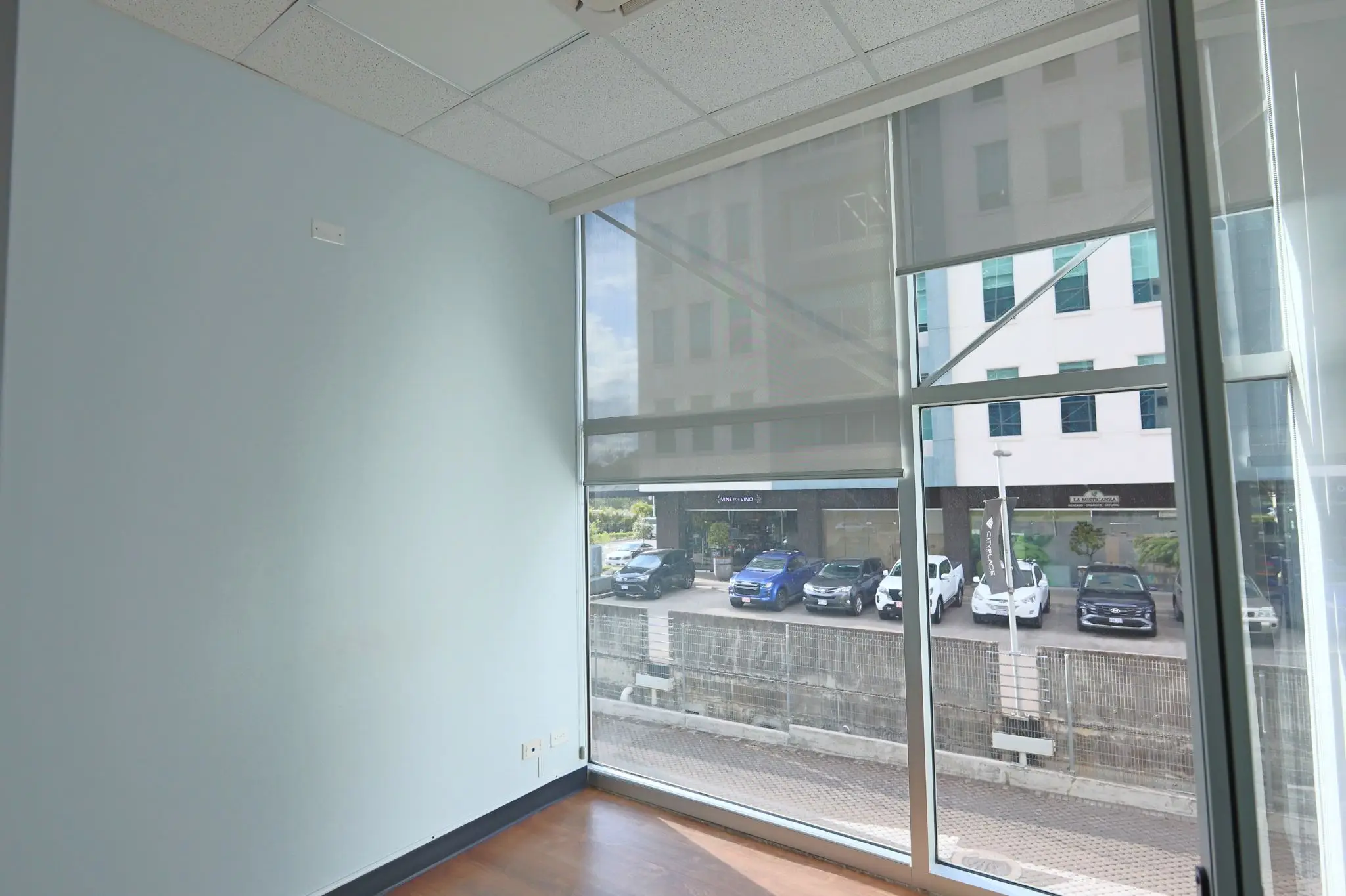 Oficina en Venta o Alquiler – Edificio Corporativo A+, Santa Ana - image 13