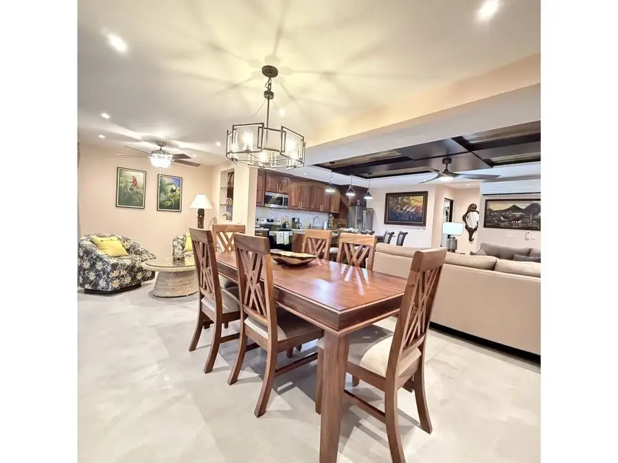 Modern 3-Bedroom Home in Jacó: Coastal Living with Resort Amenities - image 7