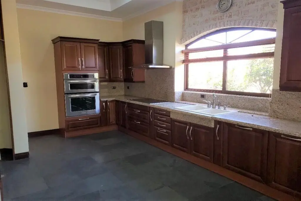SALE / Majesty and Exclusivity in Santa Ana! Your Dream Haven Awaits - image 6