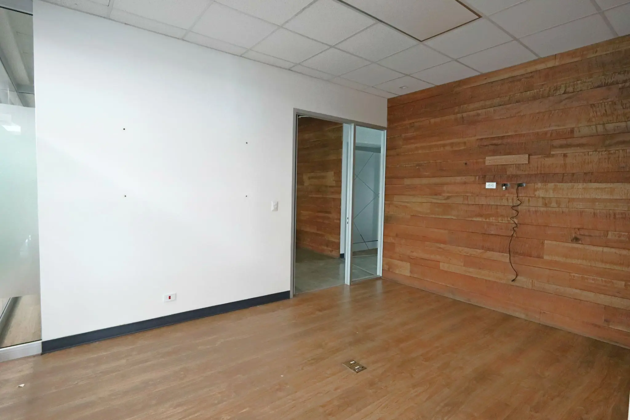 Oficina en Venta o Alquiler – Edificio Corporativo A+, Santa Ana - image 4