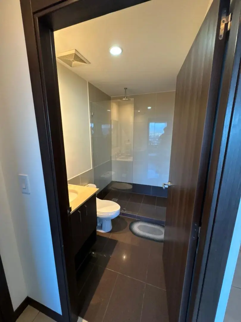 Excelente Inversión en Torres Paseo Colón: Moderno Apartamento 2 Habitaciones con Vista Panorámica de la Capital - image 6