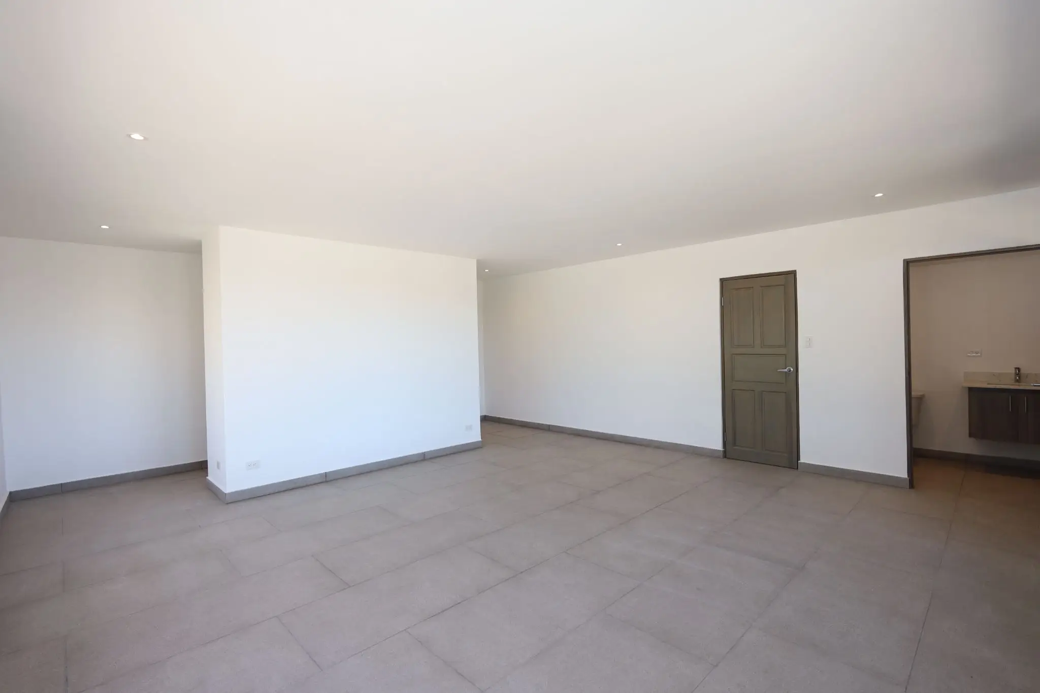 For Rent: New 1 and 2 bedroom Apartments in Escazu - image 2