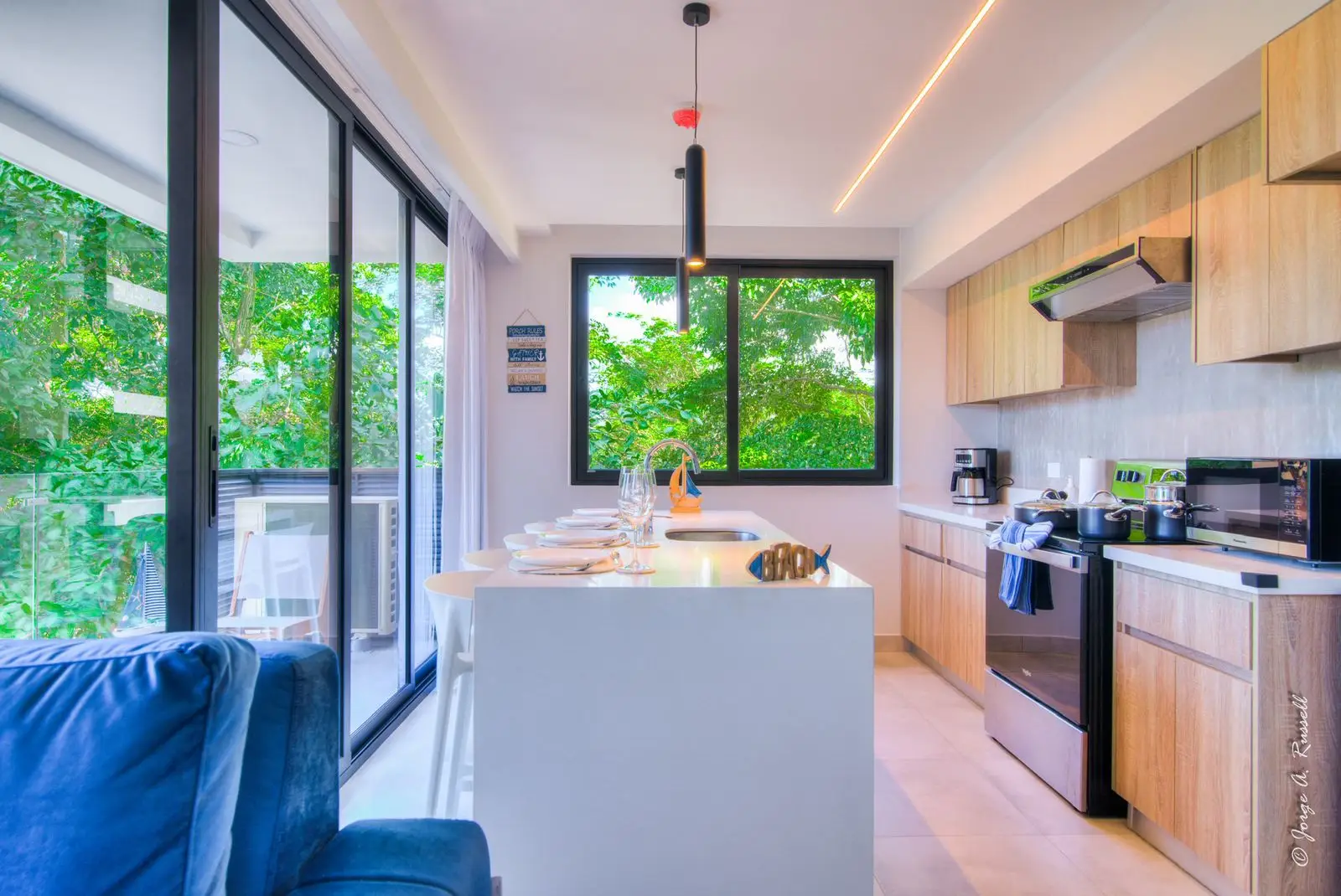 Turn-Key 2BR Condo in Jaco,Proven Airbnb Income ,near beach - image 2