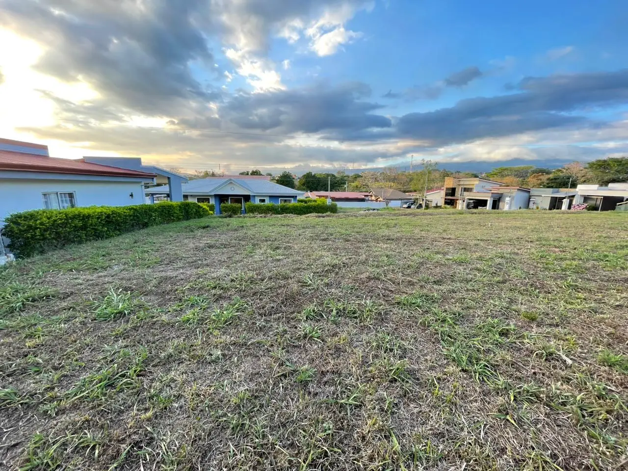 Ideal 200sqm Land Plot in Condominium Altabrisa, Grecia, Alajuela - Build Your Dream - image 2