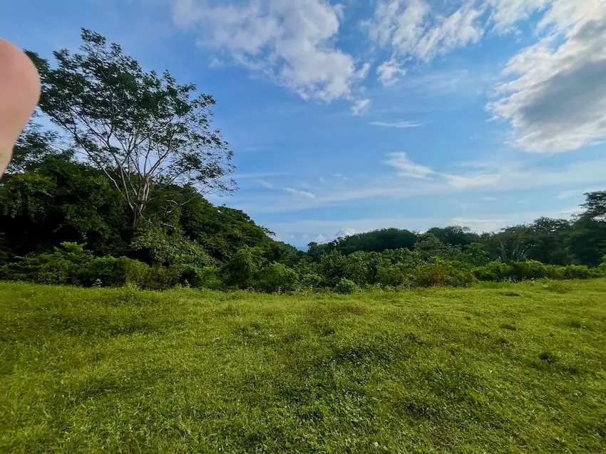 Exclusive Ocean View 2,7 hectares (6.8Acres) Estate Land in Playa Hermosa Hills - image 1