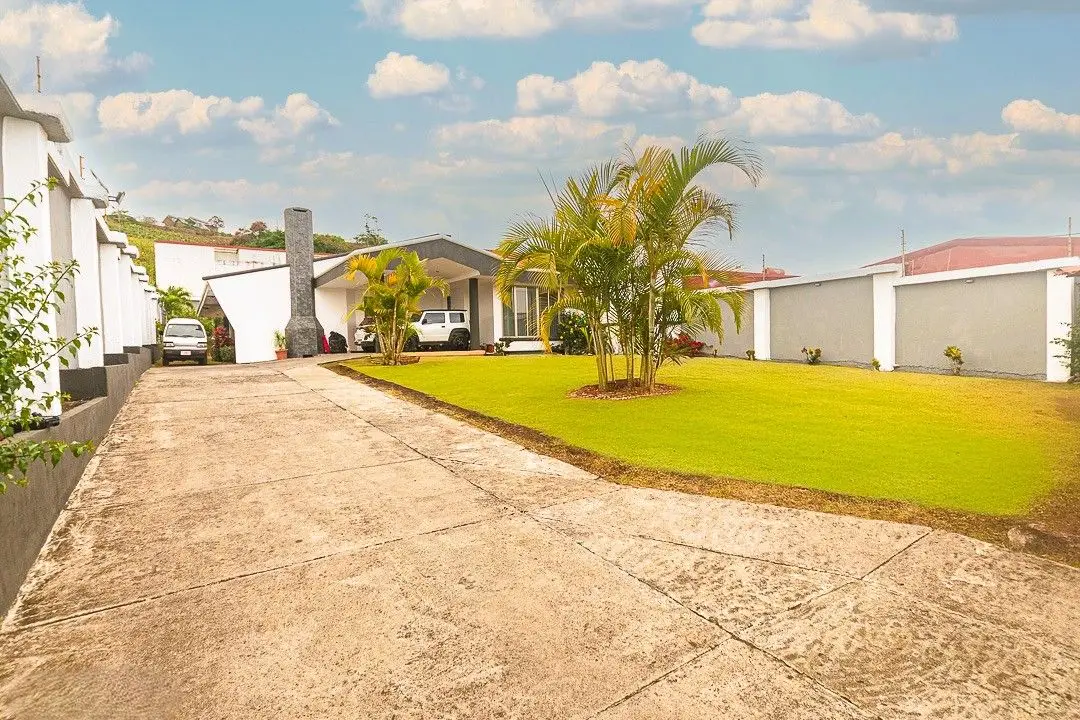 LUXURY BOUTIQUE HOME FOR SALE IN SAN RAMON GATED COMMUNITY - image 4