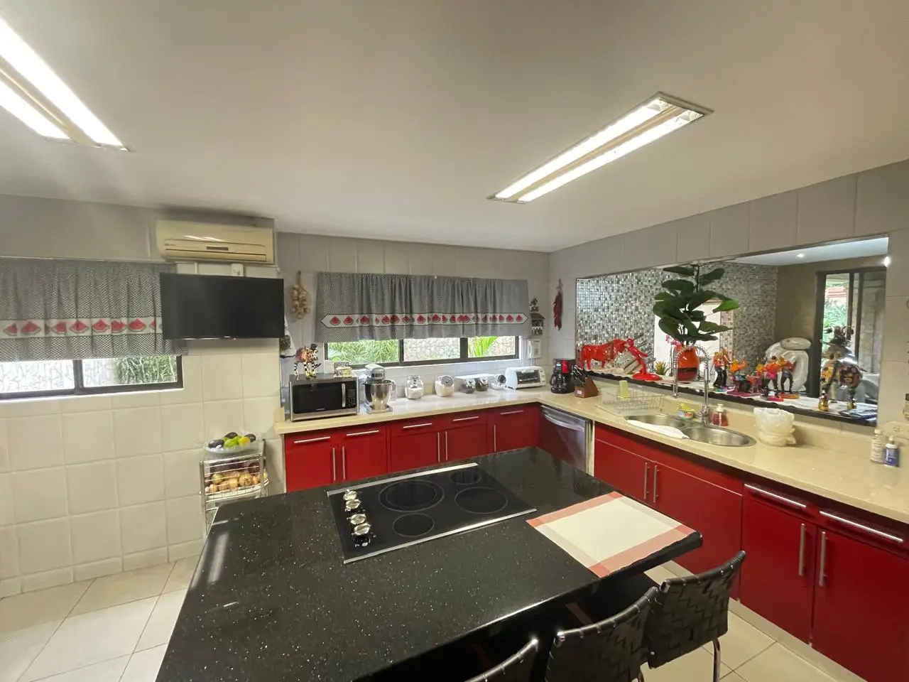 For Sale: Home in Gated Community – Guachipelín de Escazú  - image 6