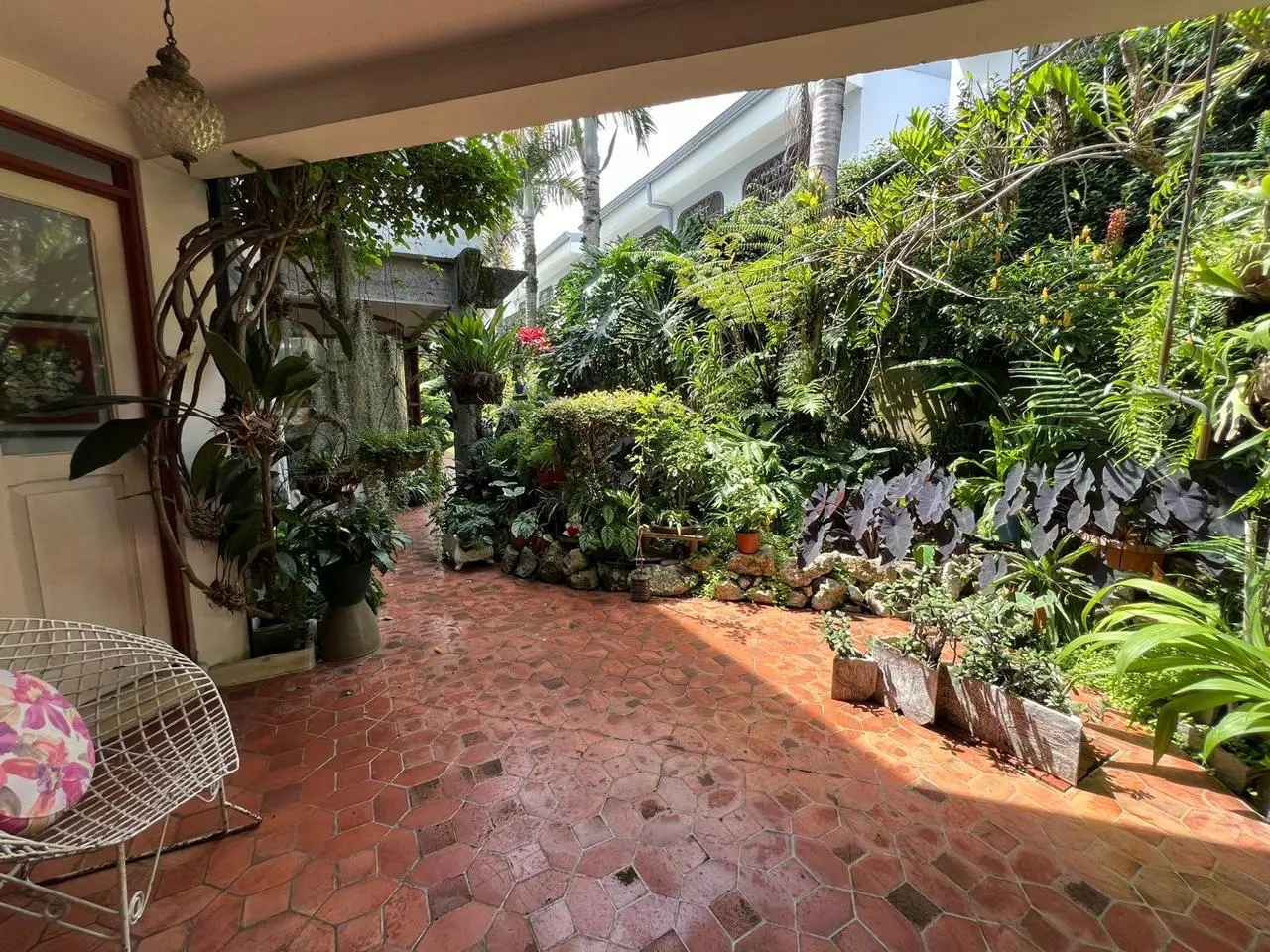 Spacious 5-Bedroom House in Rohrmoser, San José - image 14