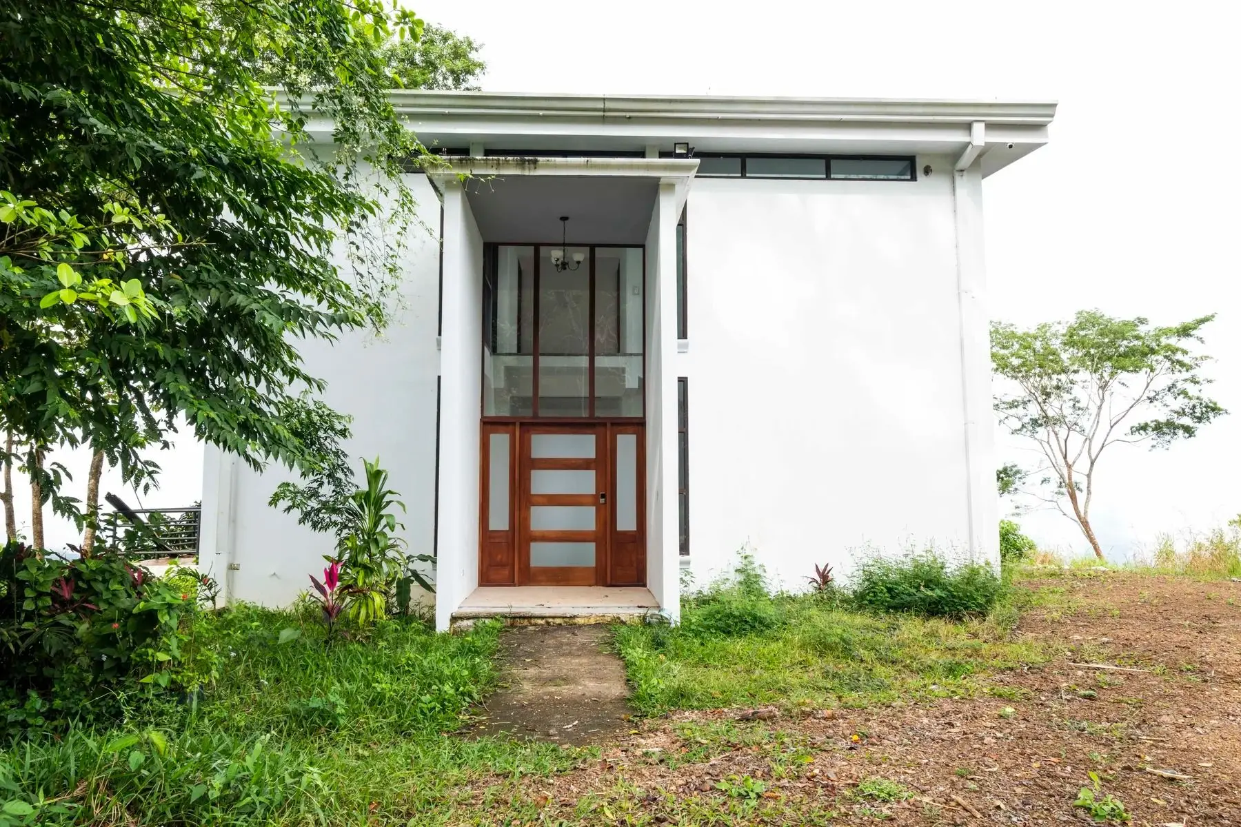 Luxury Modern Home on the hills above Tarcoles: Panoramic Ocean & Mountain Views - image 10