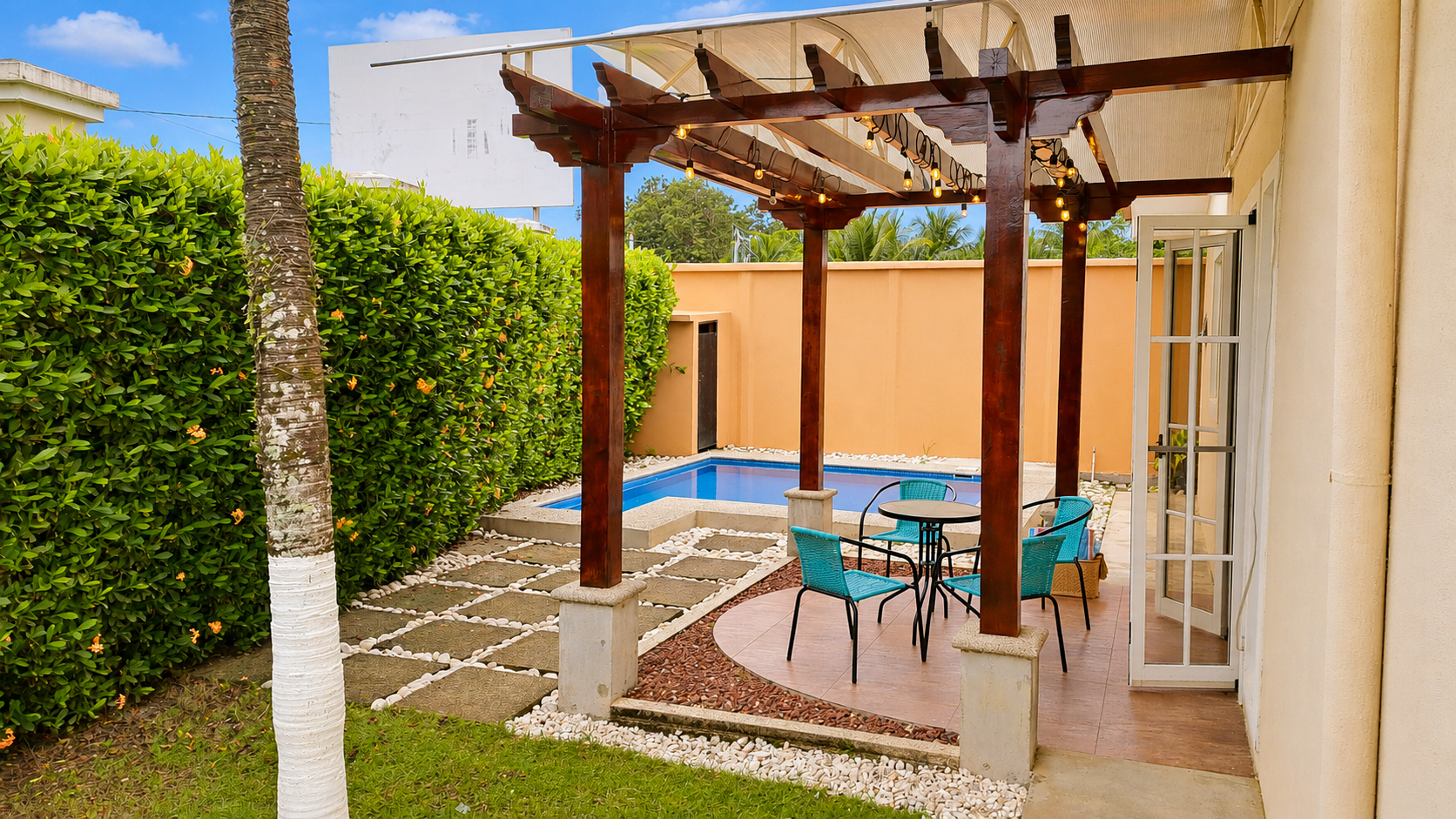 Modern Jacó 3-BR Home with Private Pool in Gated Community - image 3