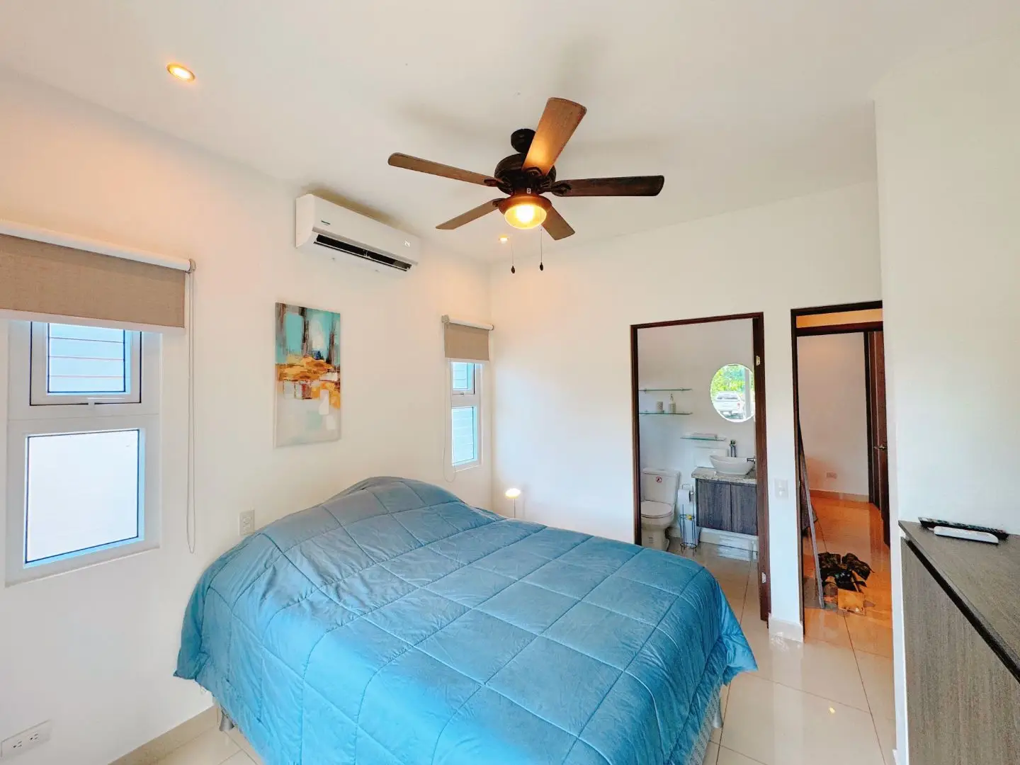 Modern 2-Bed Jacó Apartment for Rent with Pools & Playground - image 10